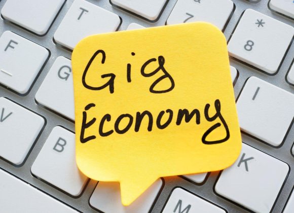 How Job-Oriented Courses Fuel the Rise of the Gig Economy How Job-Oriented Courses Fuel the Rise of the Gig Economy
