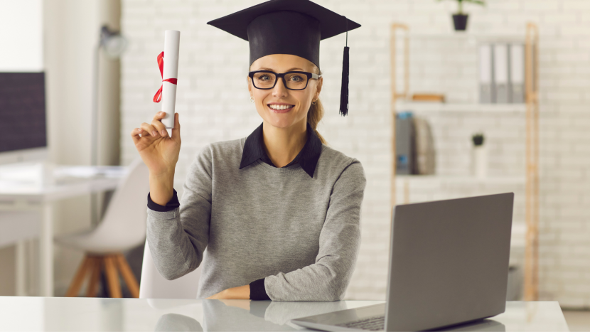 The Benefits of Combining a Degree with Job-Oriented Courses m